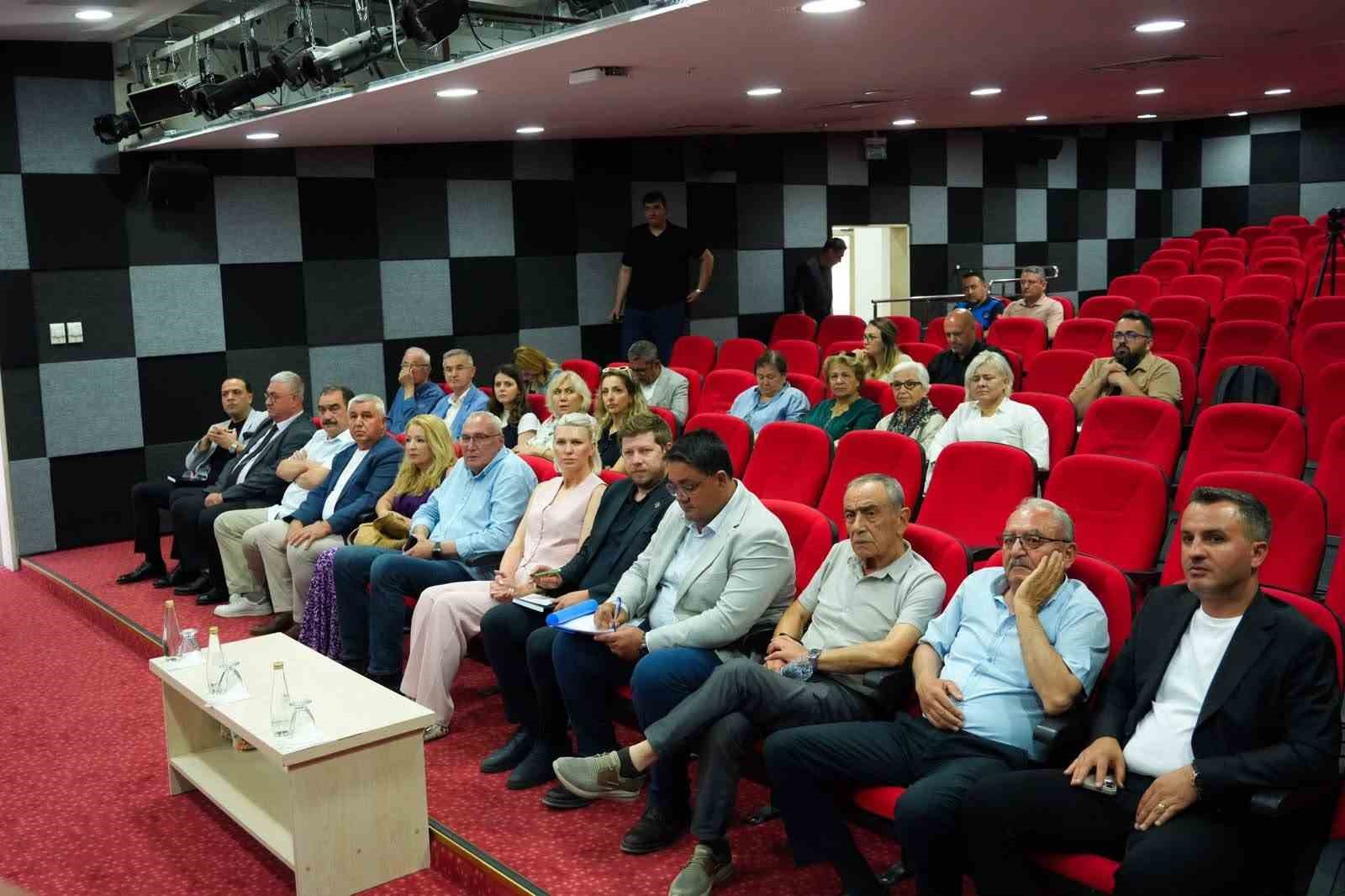 Şehir içi ulaşımında yeni hat ve güzergâhlar hakkında bilgiler verildi