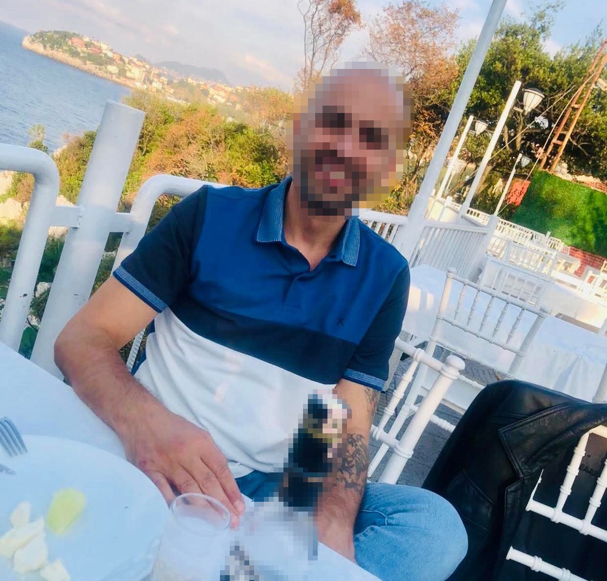 Birlikte alkol alırken bı&ccedil;akladığı arkadaşı hastanede &ouml;ld&uuml;