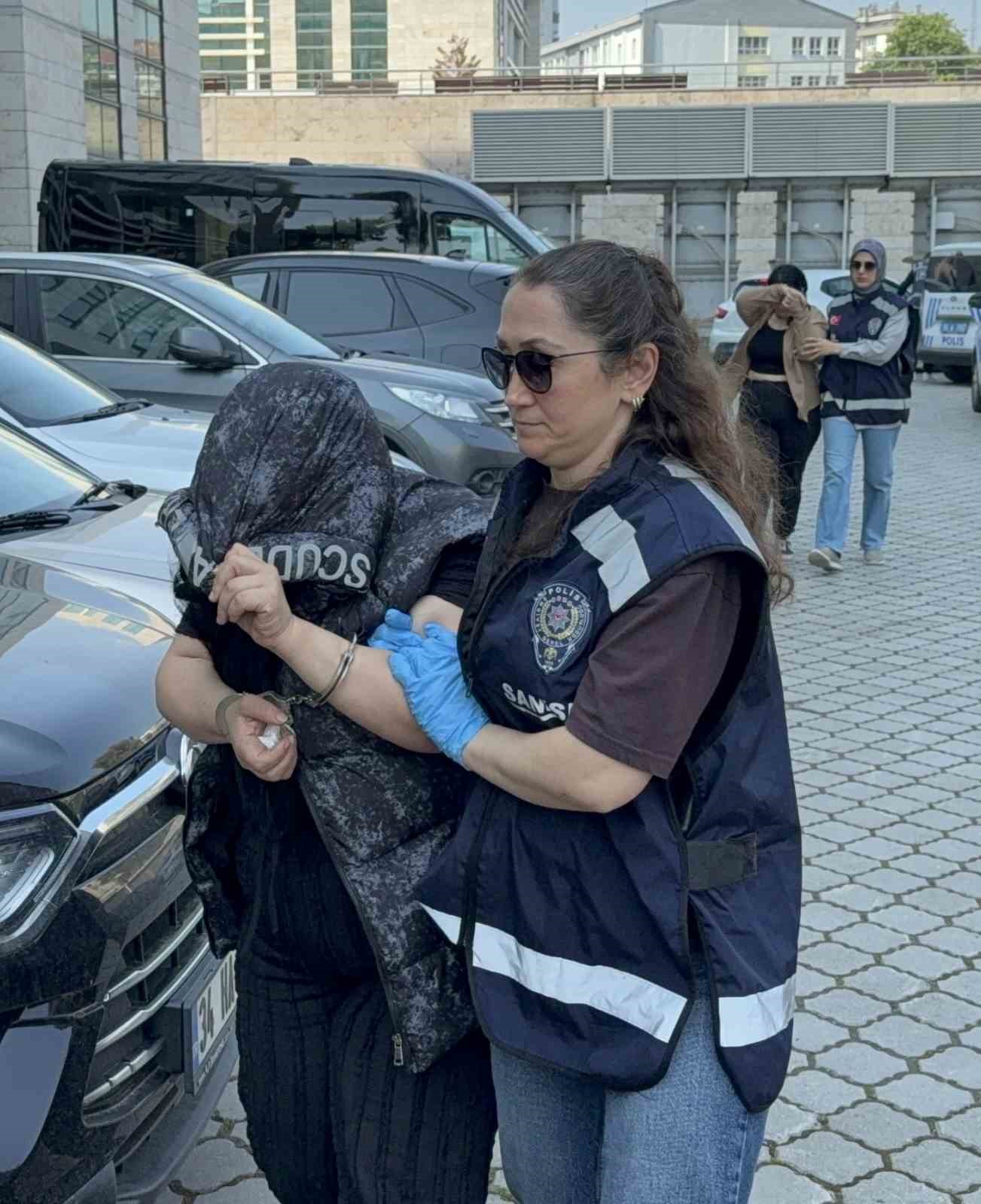 Adliyede görülen dava sonrası kavgaya karışan 3 kadın tutuklandı