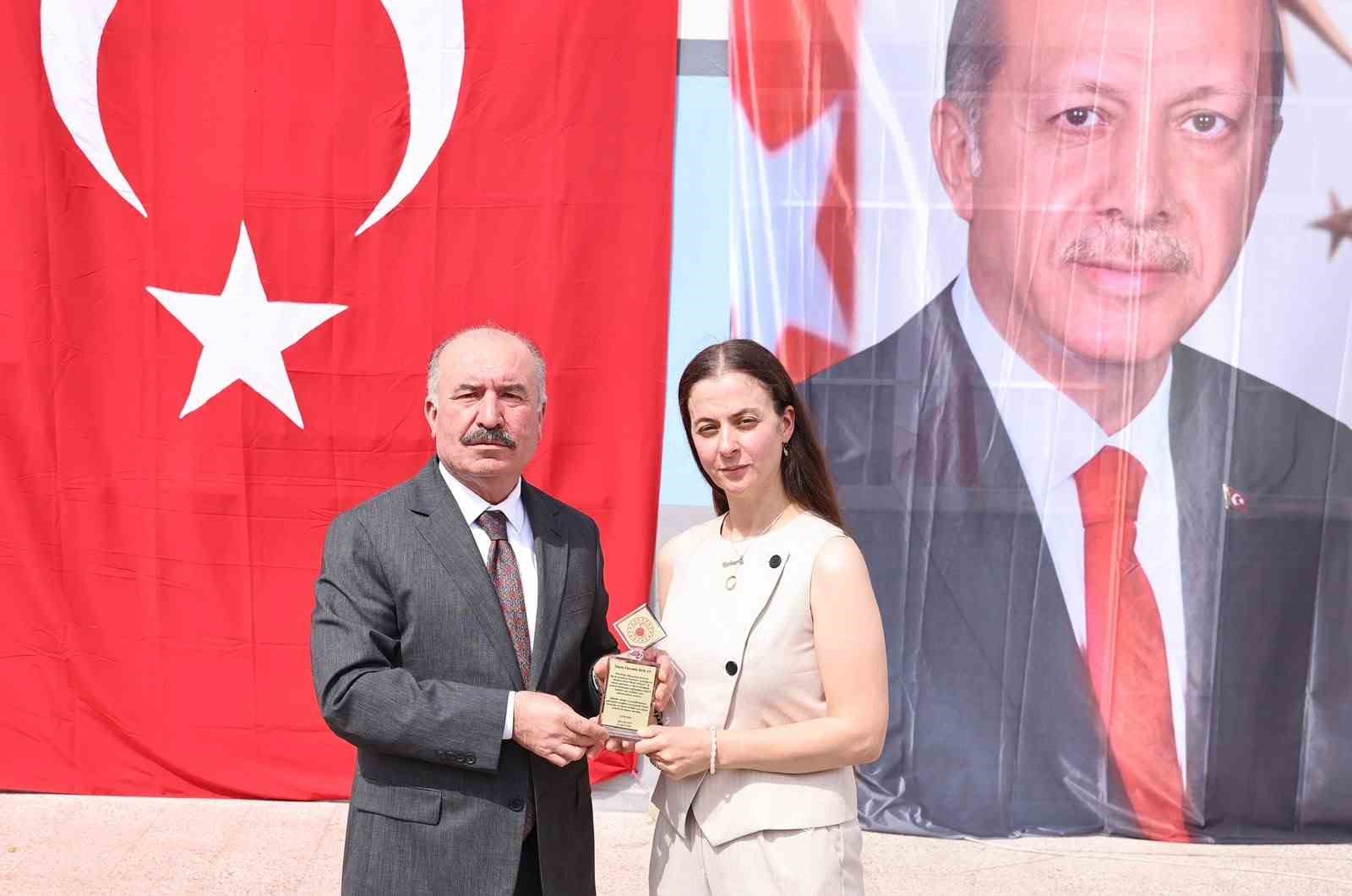 Gen&ccedil; yaşta vefat eden sanat&ccedil;ının adı, eşinin kurduğu m&uuml;zik at&ouml;lyesinde yaşatılacak