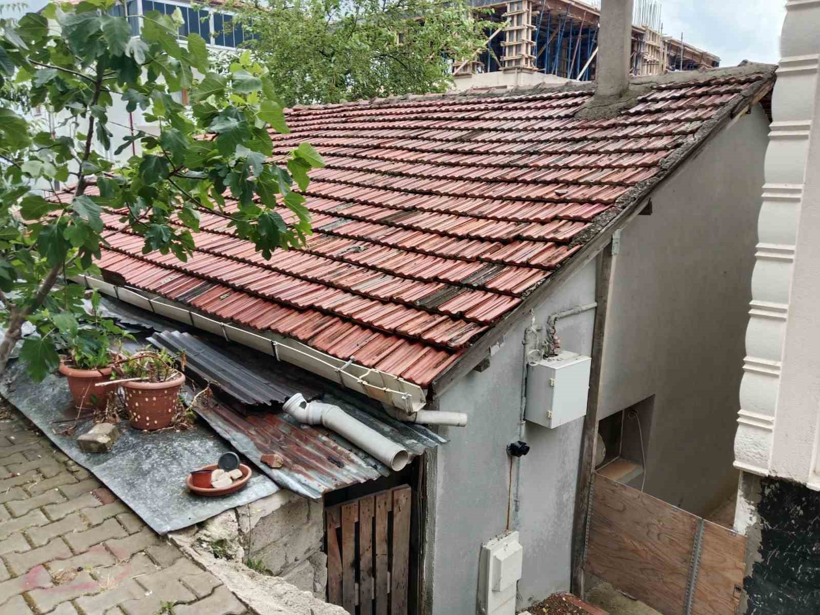 Bilecik&rsquo;te bir ev toprak kayması ihtimaline karşı tahliye edildi