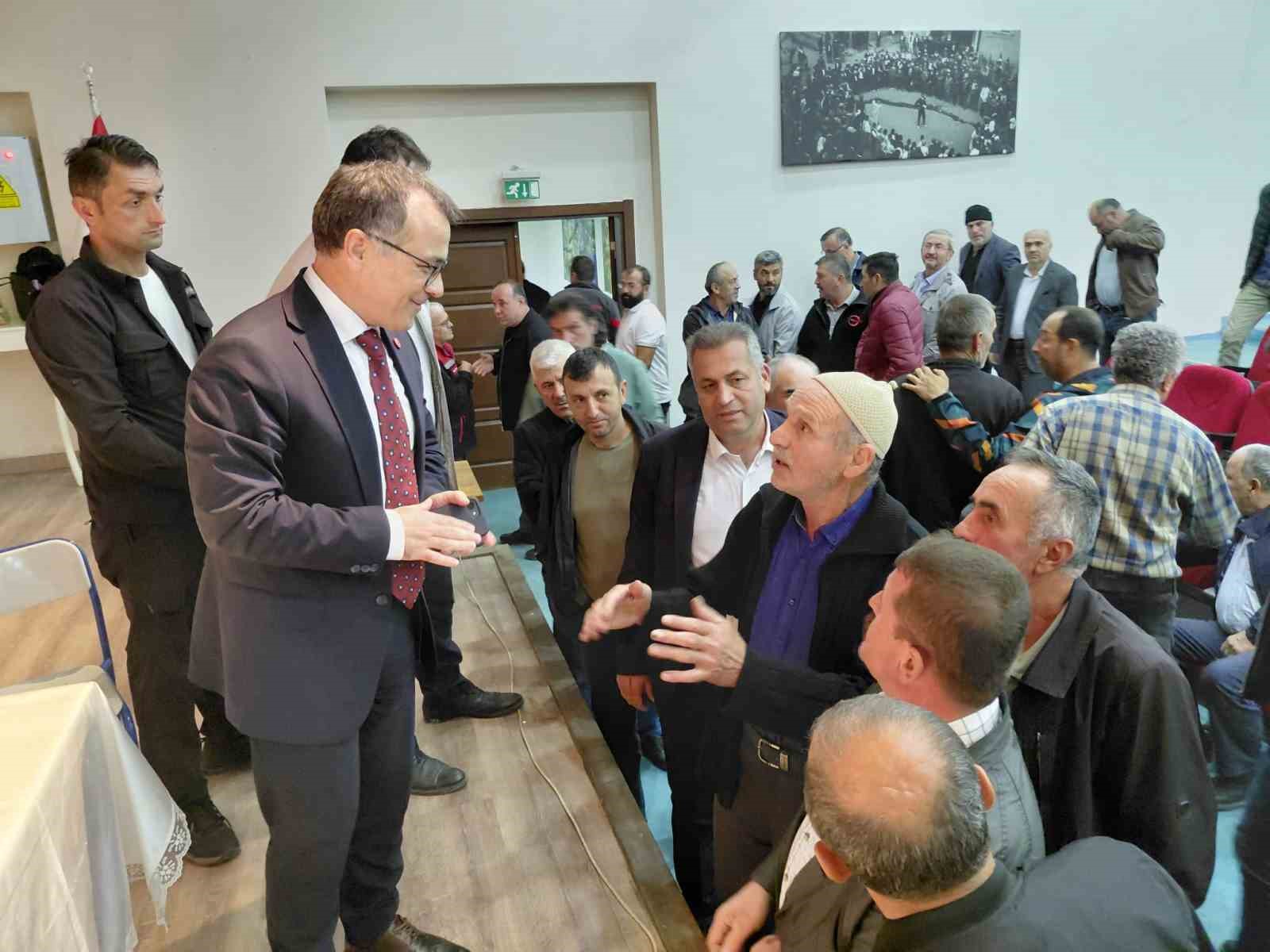 Mudurnu&rsquo;da 329 kanatlı hayvan yetiştiricisine biyog&uuml;venlik eğitimi verildi