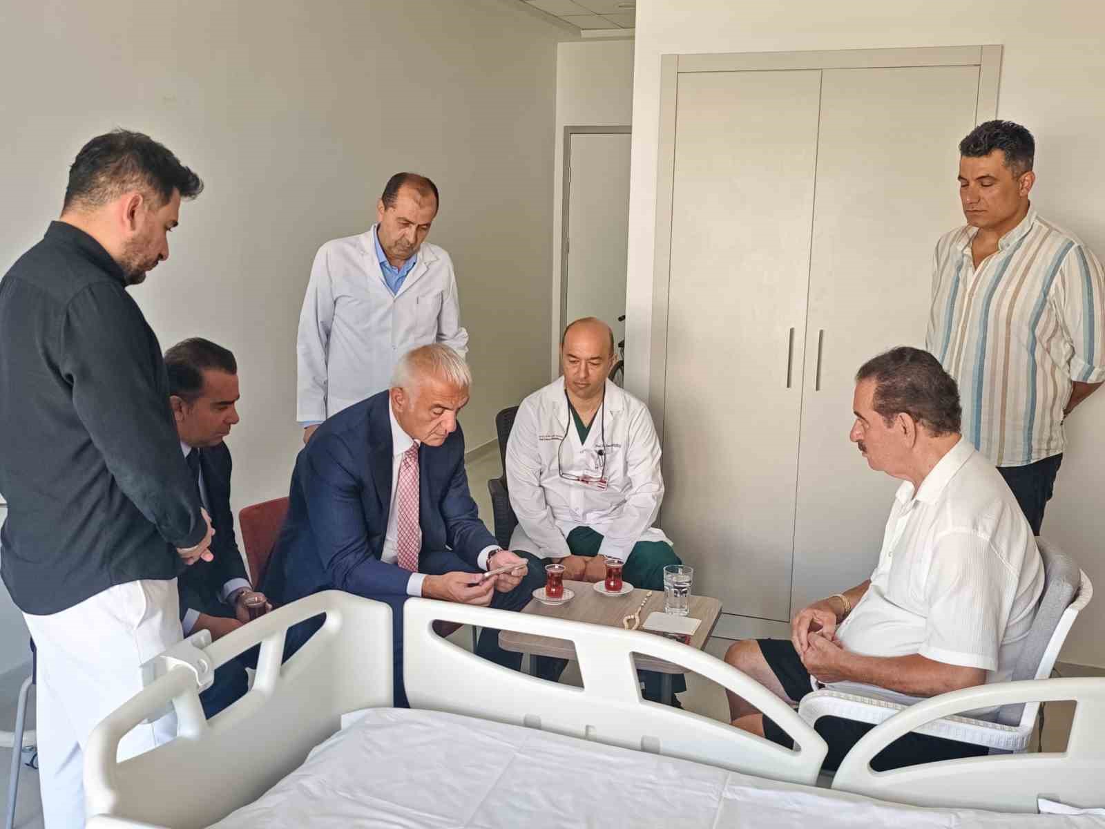 Bakan Ersoy&rsquo;dan İbrahim Tatlıses&rsquo;e ge&ccedil;miş olsun ziyareti