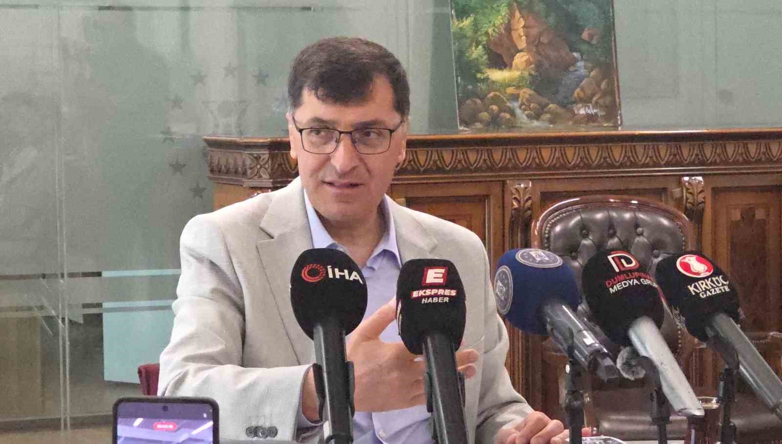 Kütahya Belediye Başkanı Kahveci: "Alnımız açık, başımız dik, görevimizin başındayız"