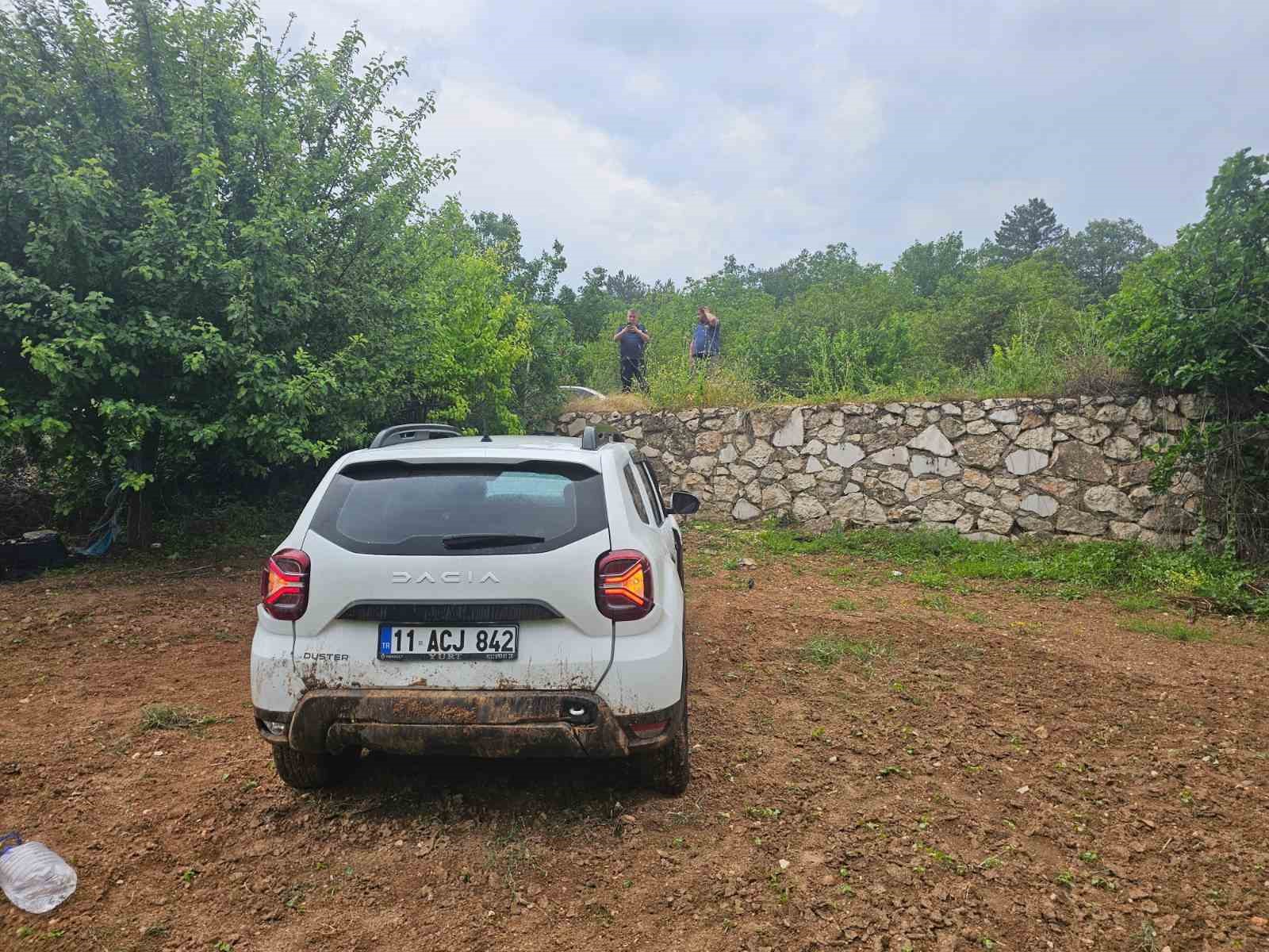 Karşı şeride geçen otomobille tır çarpıştı: 1 yaralı