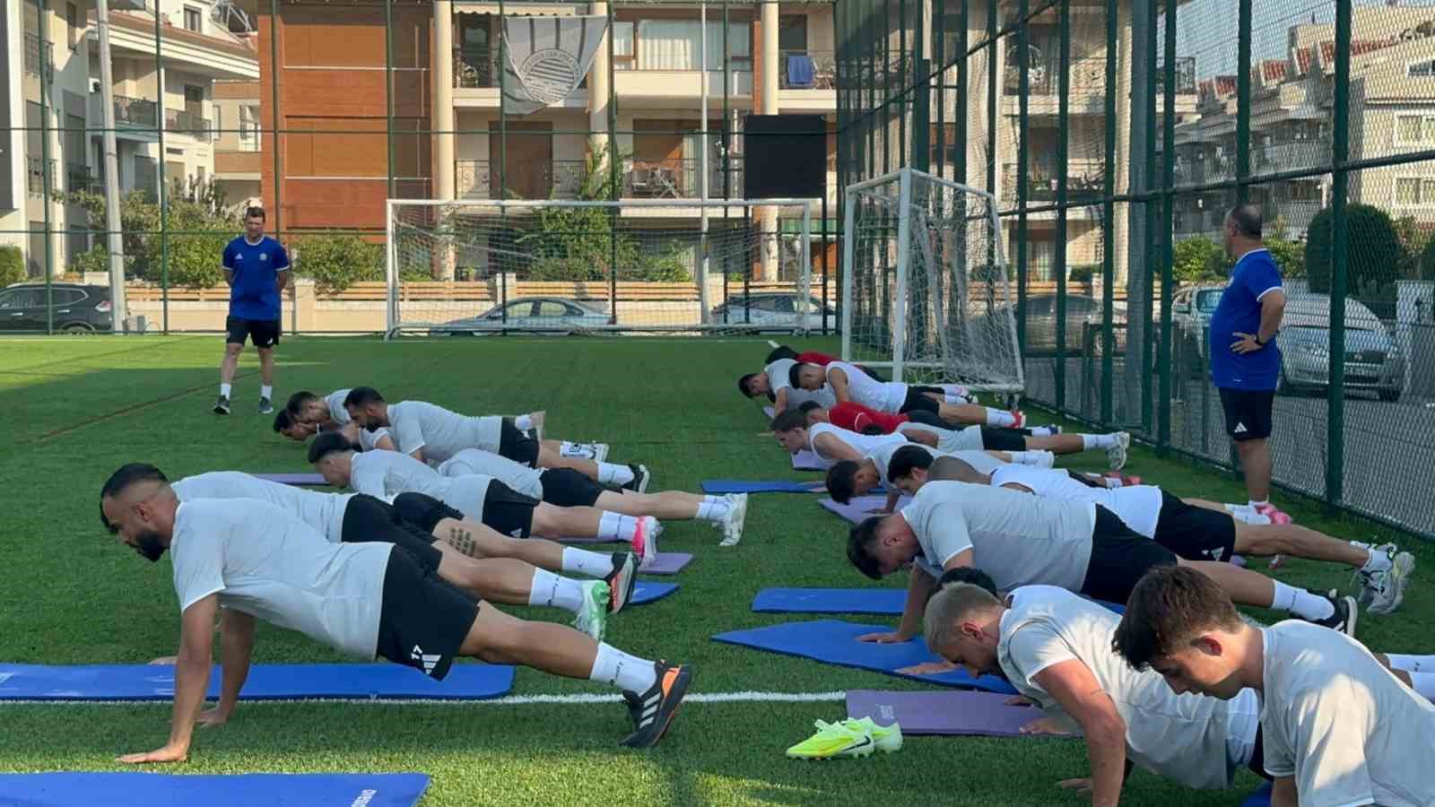 Marmaris Belediyespor sezon öncesi ilk antrenmanına çıktı