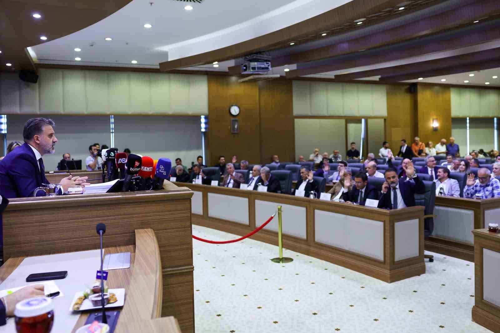 Başkan Vekili Biba: "Bütün otobüsleri elektrikliye çevireceğiz"