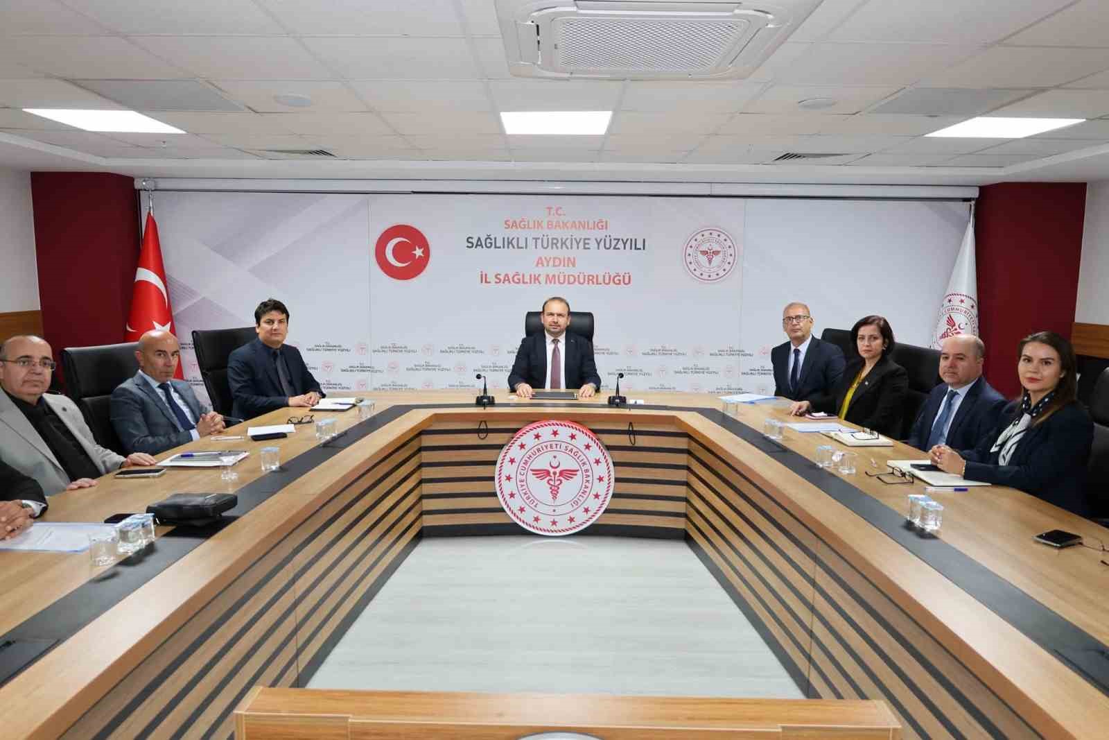 Kamu hastanelerinin hizmetleri gözden geçirildi