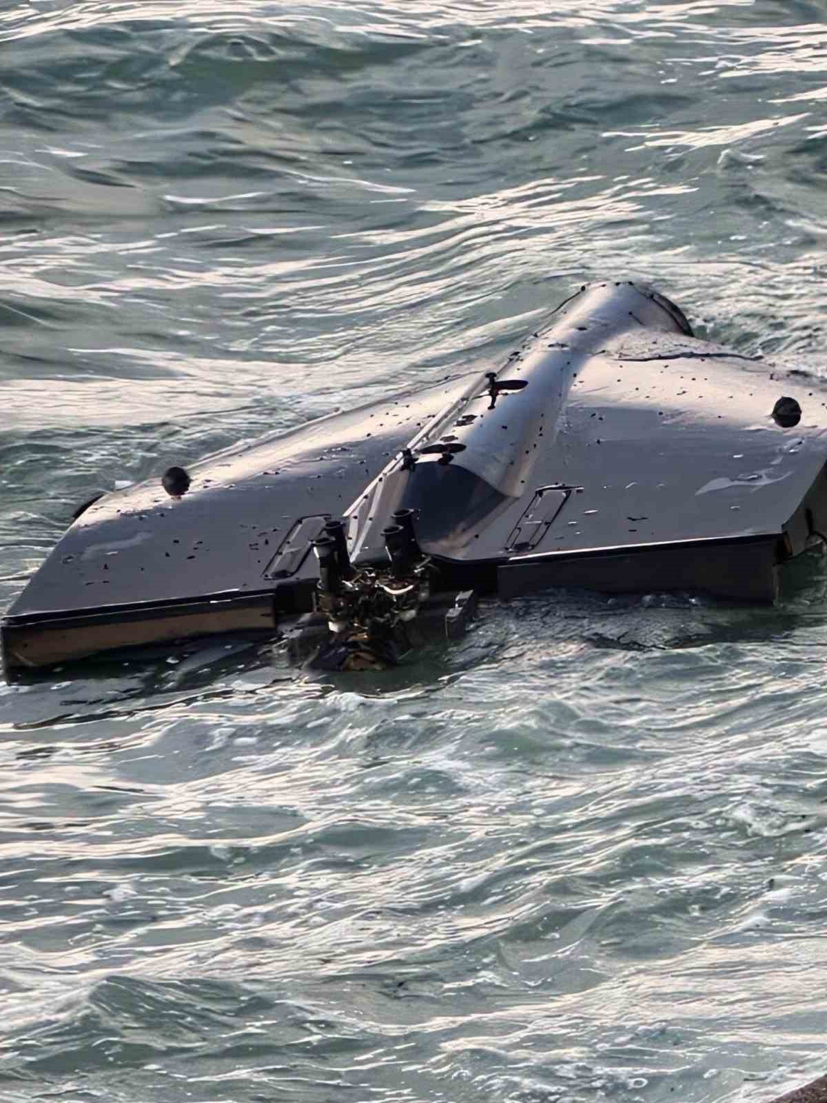 Akçakoca’da sahile vuran şüpheli cisim incelemeye alındı
