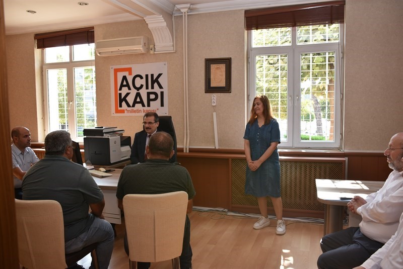 Kaymakamı G&uuml;ldoğan, &lsquo;A&ccedil;ık Kapı&rsquo;da vatandaşları tek tek dinledi