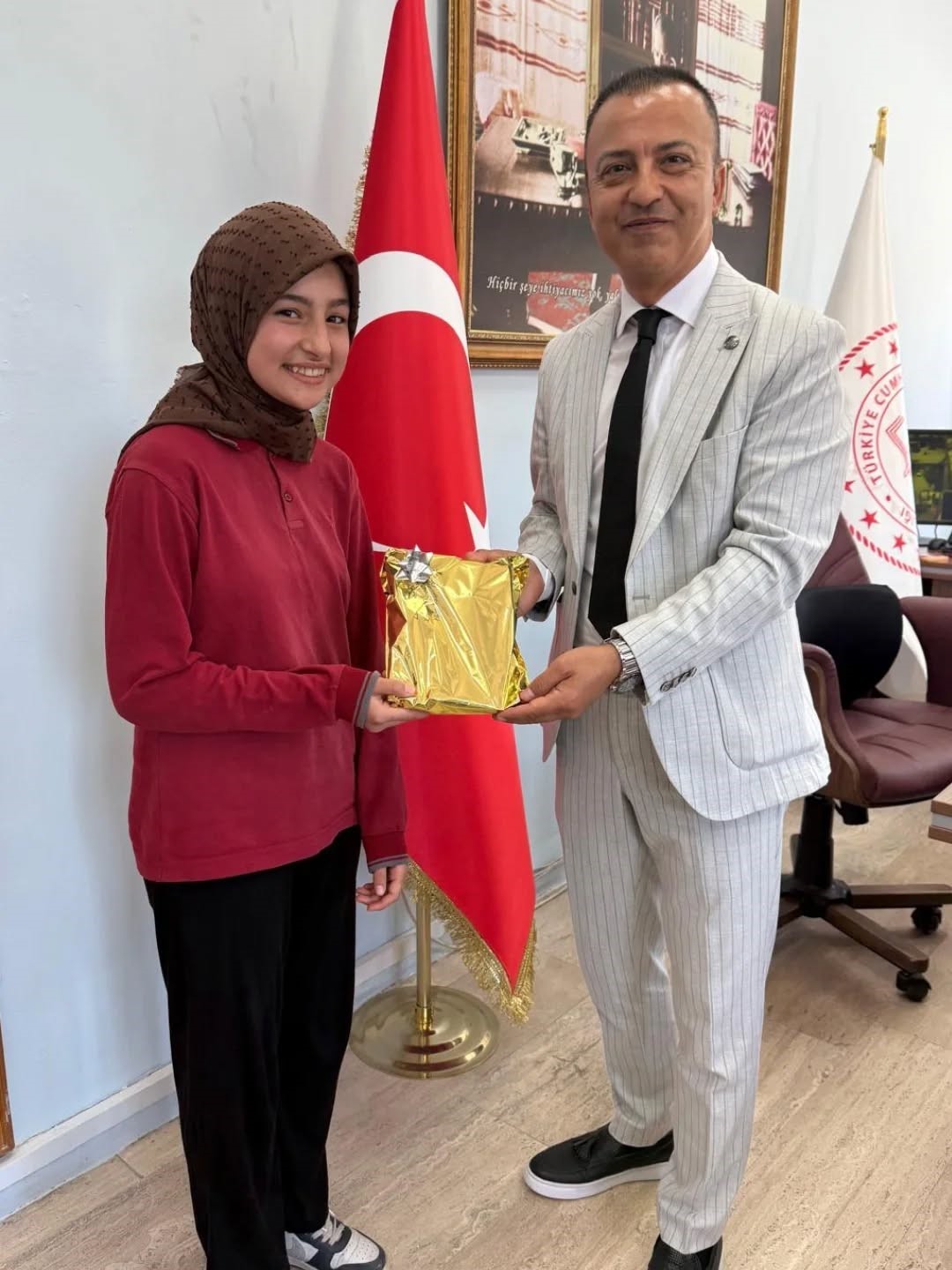 Yenipazar’da başarılı öğrenciler ödüllendirildi