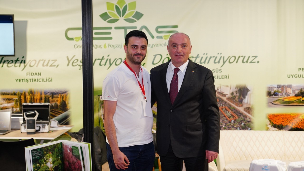 &Ouml;zakalıın firma yetkilileriyle buluştu