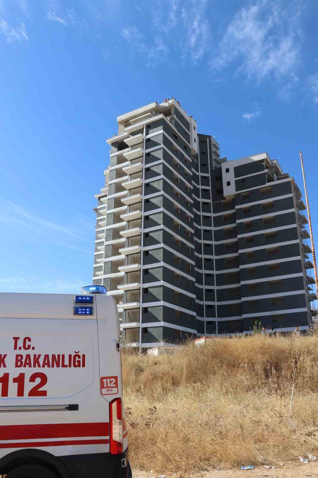 Denizli’de çatıya çıkan işçiler ile firma arasında mutabakat sağlandı