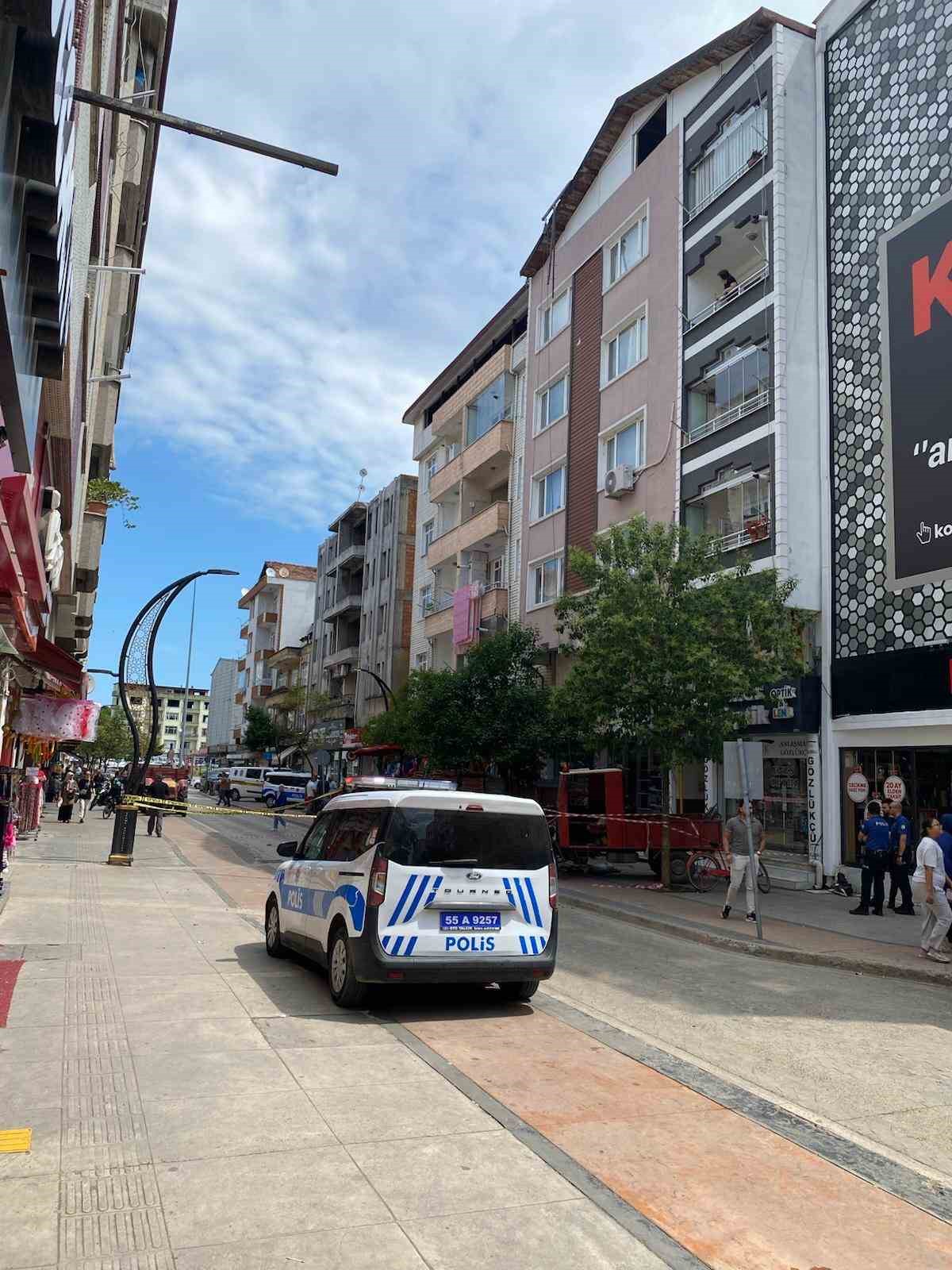 Samsun’da çatıdan düşen inşaat işçisi hayatını kaybetti