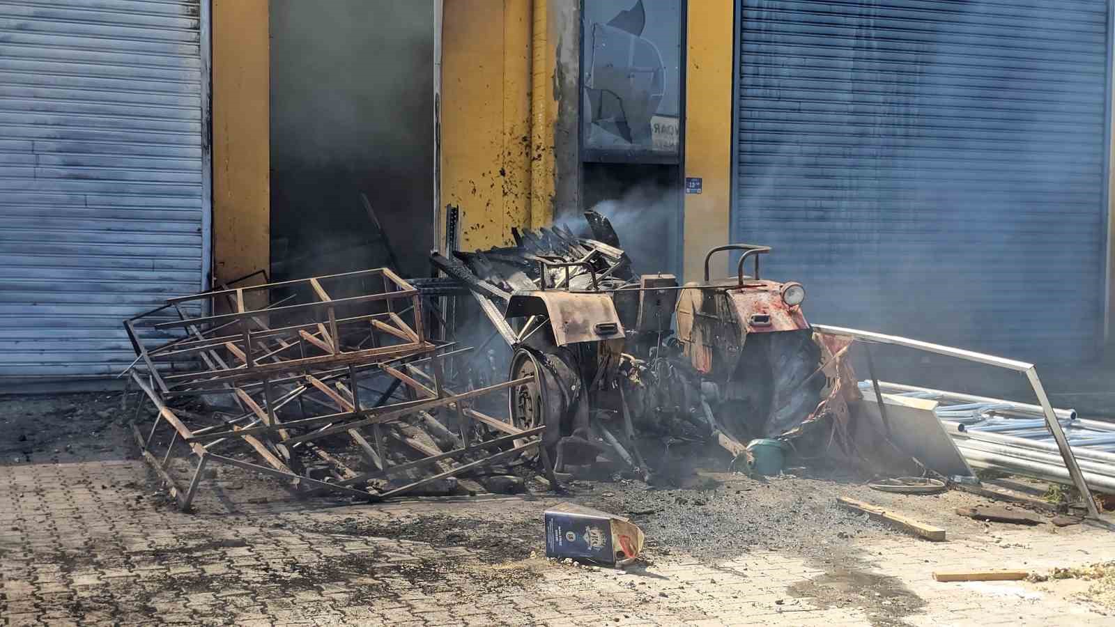 S&uuml;nger at&ouml;lyesi alevlere teslim oldu