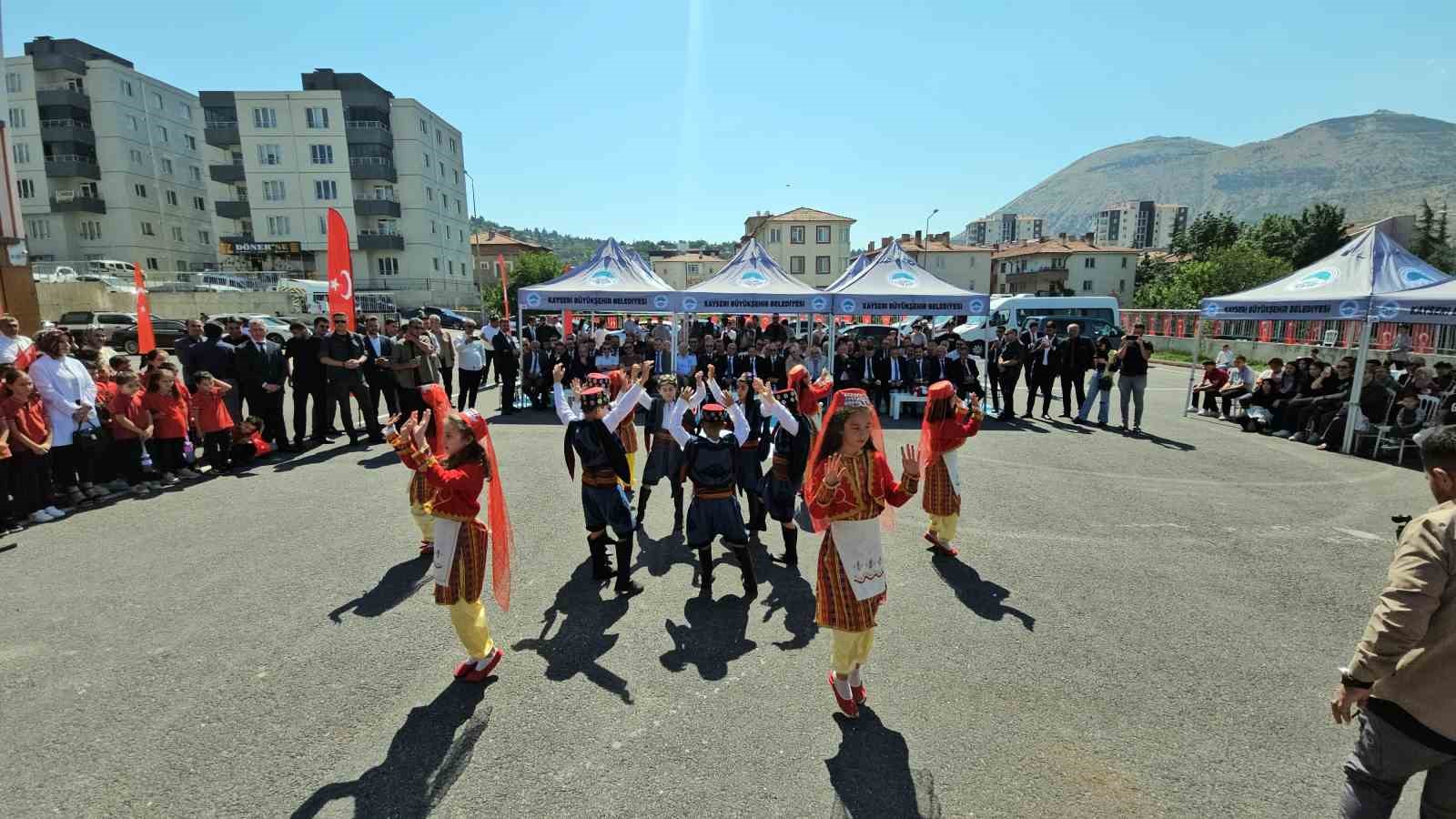 Kayseri’de 2026-2027 eğitim öğretim yılına coşkulu açılış