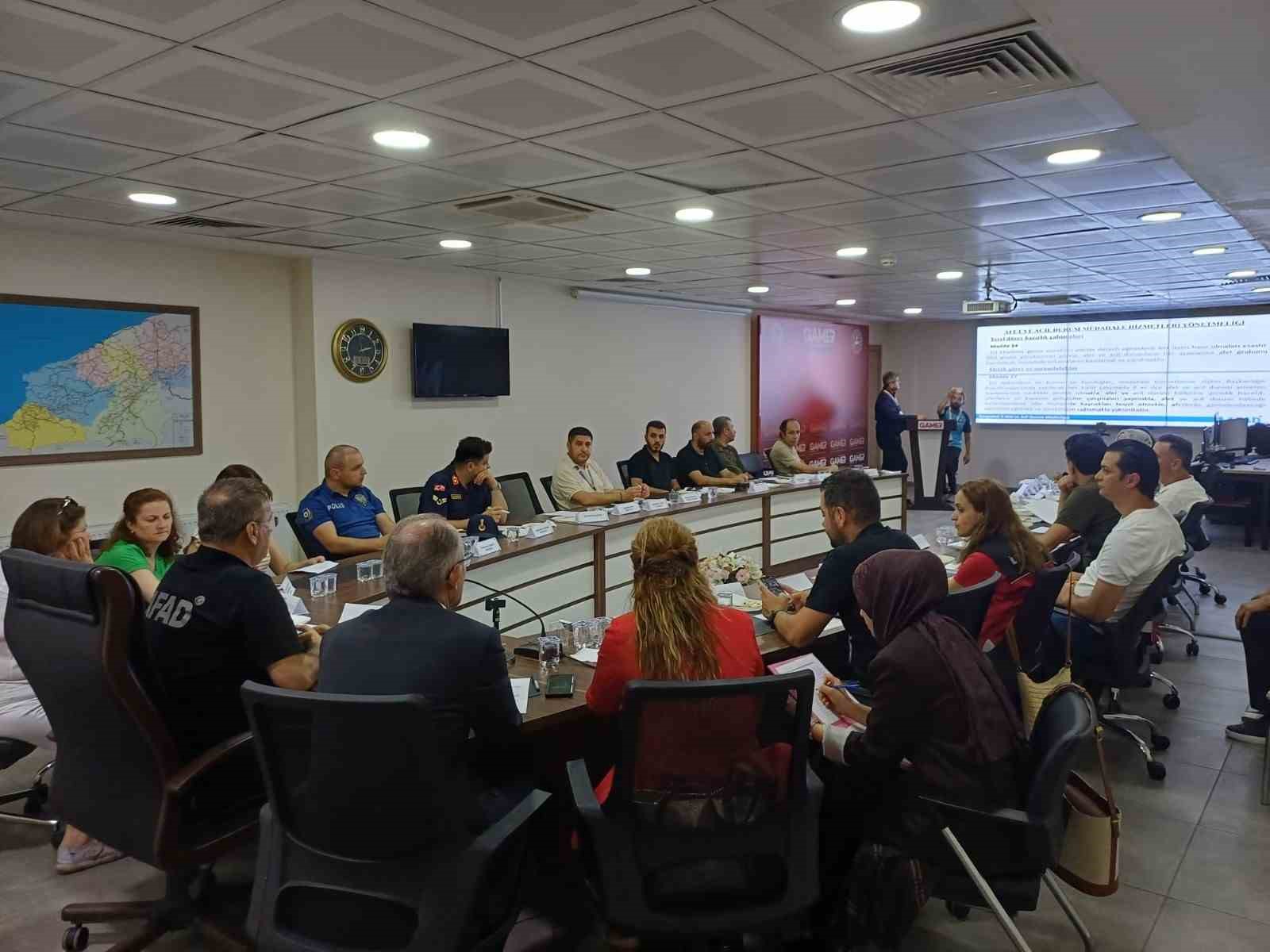 Sel felaketlerine karşı masa başı tatbikatı yaptılar