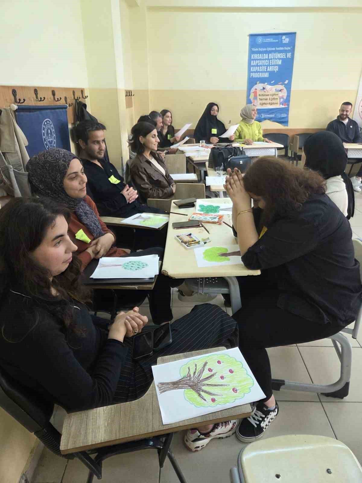Kırsalda görev yapan öğretmenlere kapsayıcı eğitim desteği