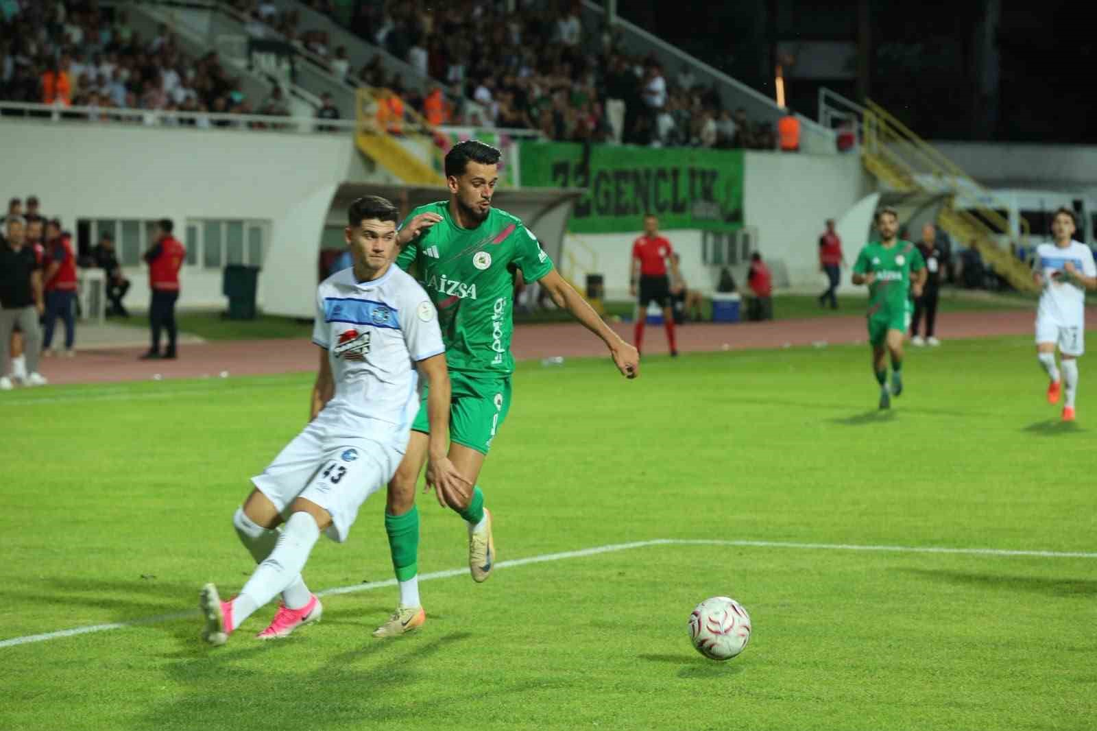 TFF 2. Lig: Isparta 32 Spor: 1 - Adana Demirspor: 2