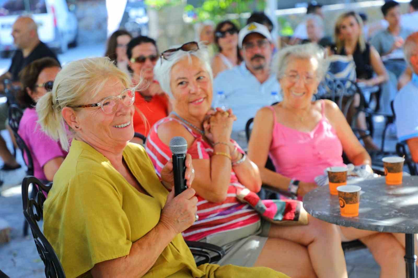 Bodrum’da emeklilere hem dijital hem psikolojik destek