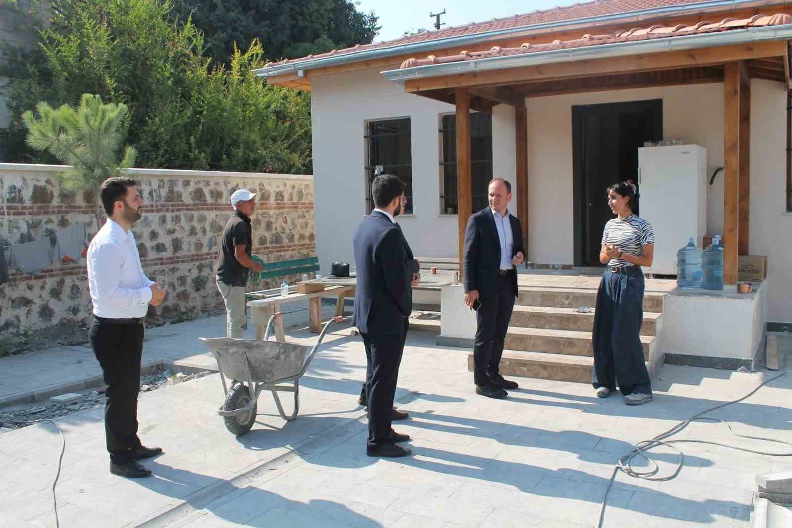 Erzin Mustafalı Camii&rsquo;ndeki restorasyon &ccedil;alışmaları s&uuml;r&uuml;yor