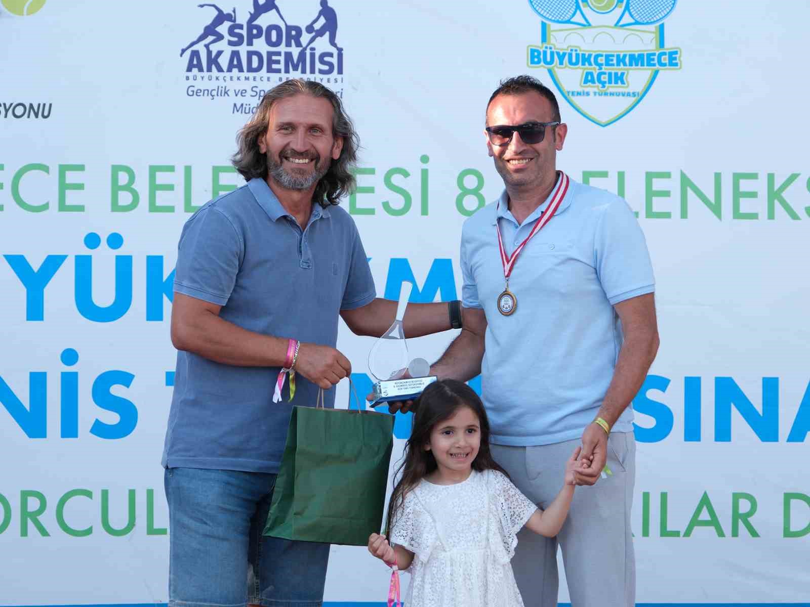 Geleneksel Büyükçekmece Açık Tenis Turnuvası ödül töreni gerçekleşti