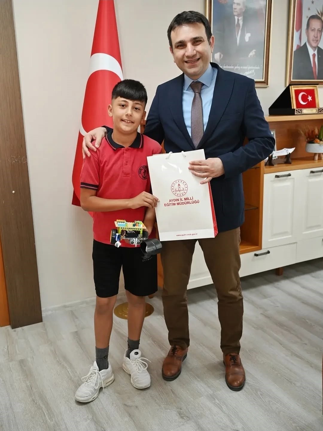 Koçarlı’nın ’Neşe Robot’u Türkiye üçüncüsü oldu