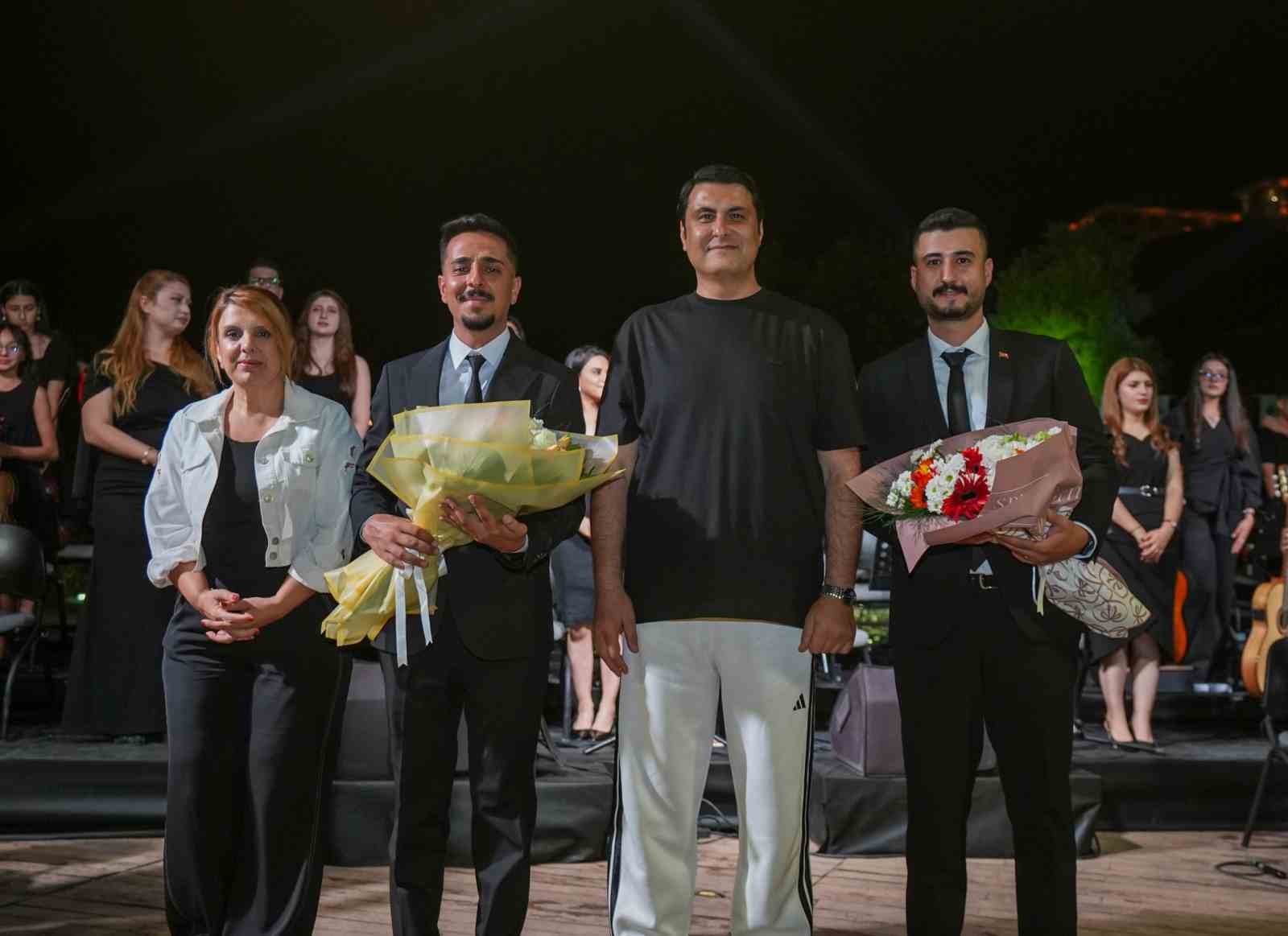 Şehitkamil’den Vadi Park’ta müzik dolu gece