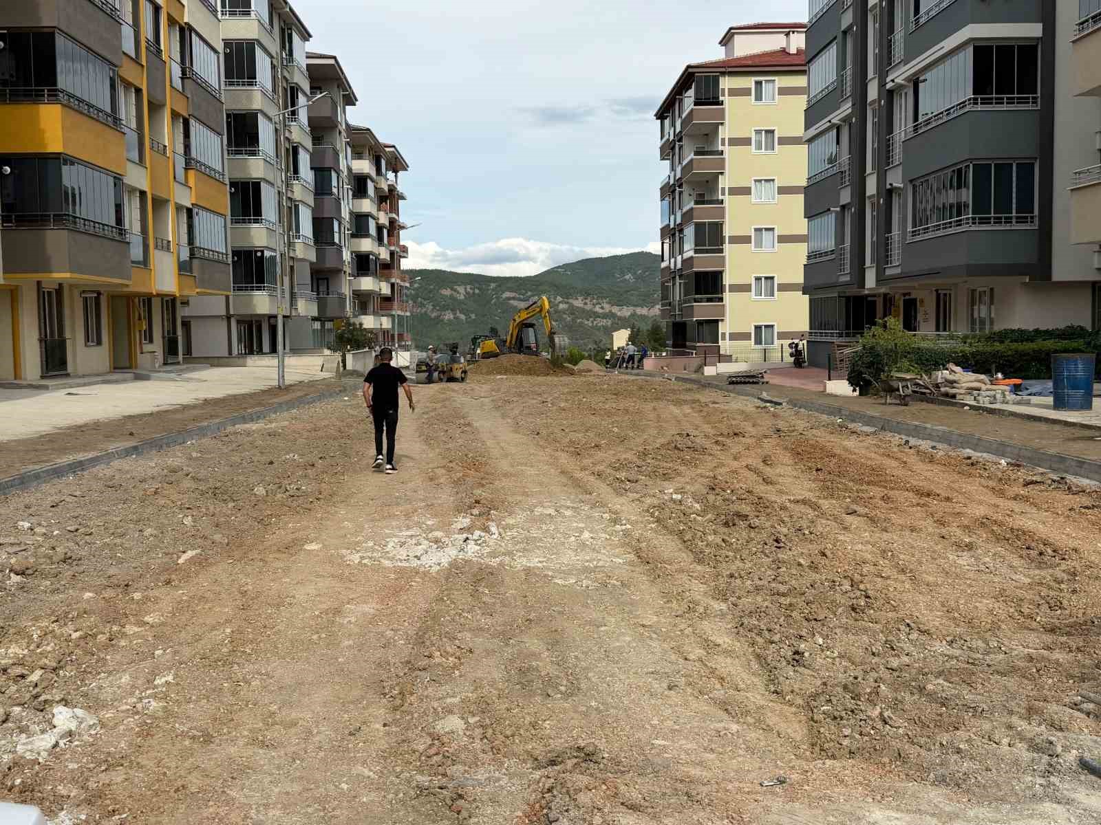Boyabat’ta yol çalışması