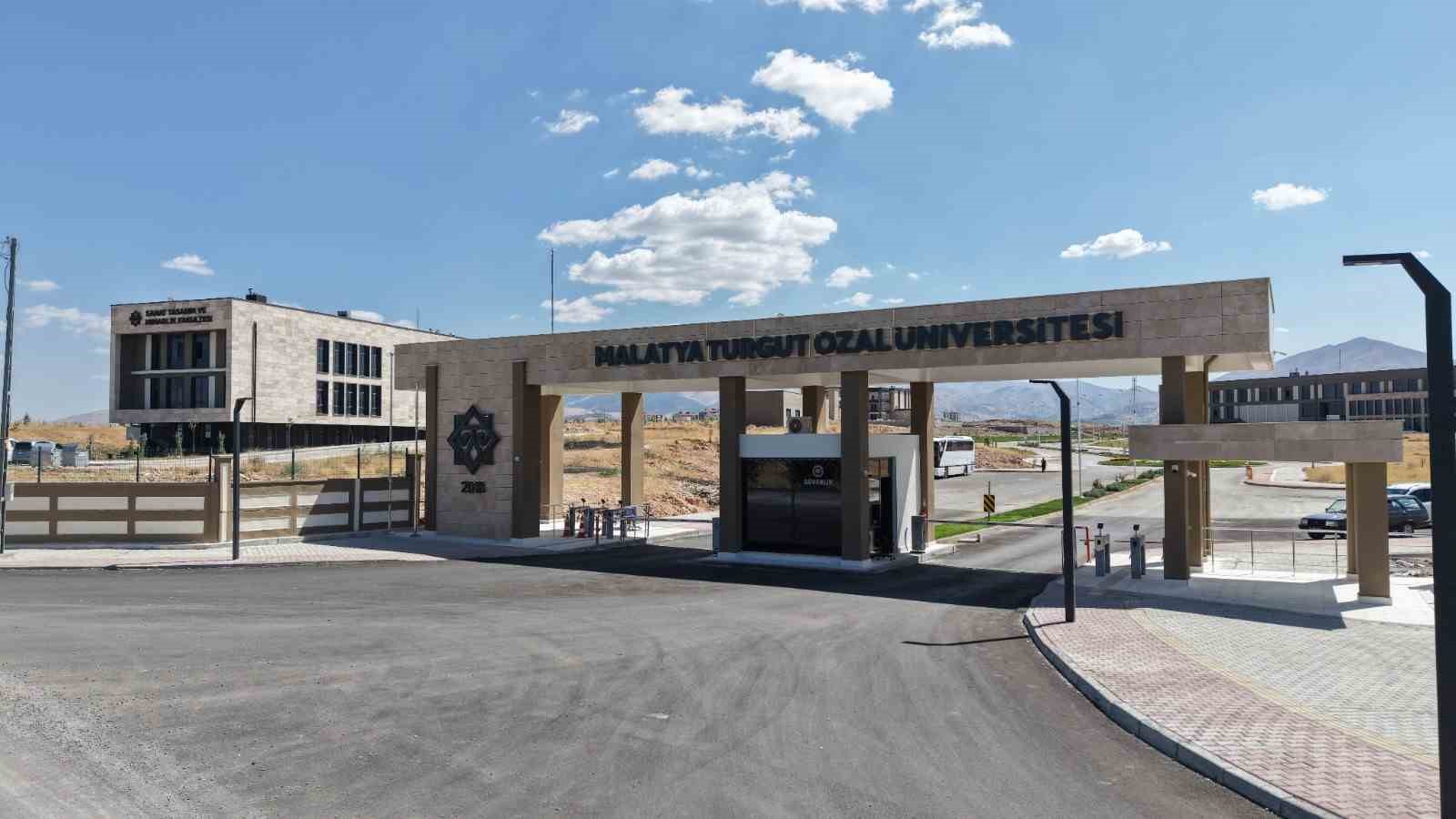 Malatya Turgut Özal Üniversitesi’nde Bilişim Teknolojileri Meslek Yüksekokulu açıldı