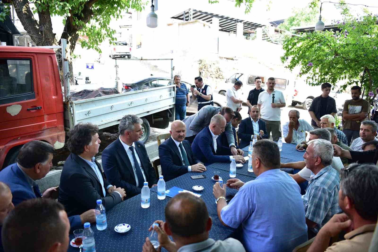 Bakan Yardımcısı Bulut ve Vali Varol yangın bölgesinde incelemelerde bulundu