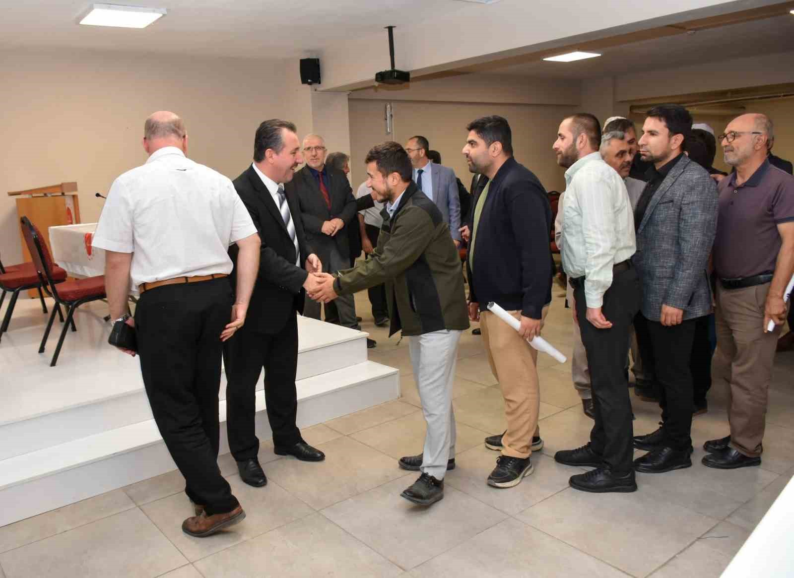 Bilecik Müftülüğü görevinden alınan Dilek, imam hatiplerle vedalaştı