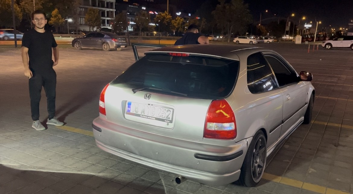 "Seviyoruz ama" dedi, 21 bin lira ceza yedi… Abartı egzoz pahalıya patladı