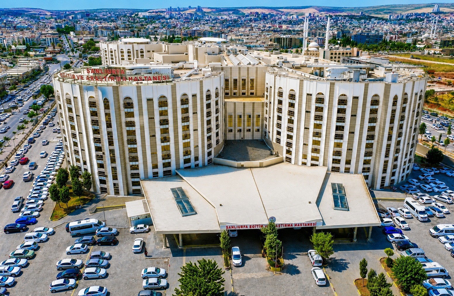 Şanlıurfa’da 10 saatlik skolyoz ameliyatı başarıyla gerçekleştirildi