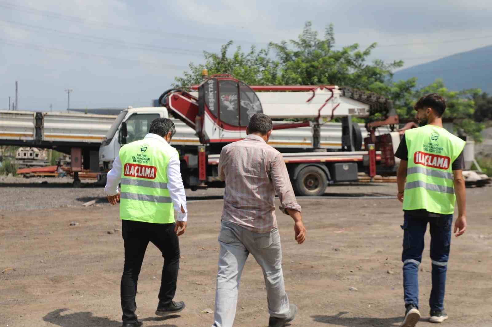 Hatay B&uuml;y&uuml;kşehir Belediyesi, haşerelere karşı vatandaşları bilin&ccedil;lendiriyor