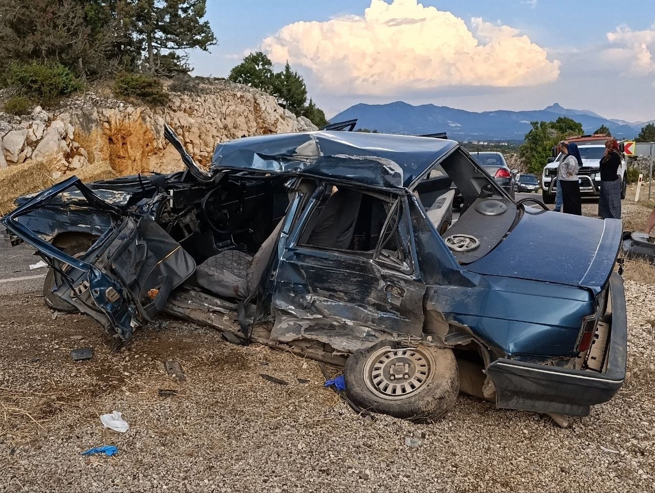 Konya&rsquo;da tırla otomobil &ccedil;arpıştı: 1 &ouml;l&uuml;, 3 yaralı