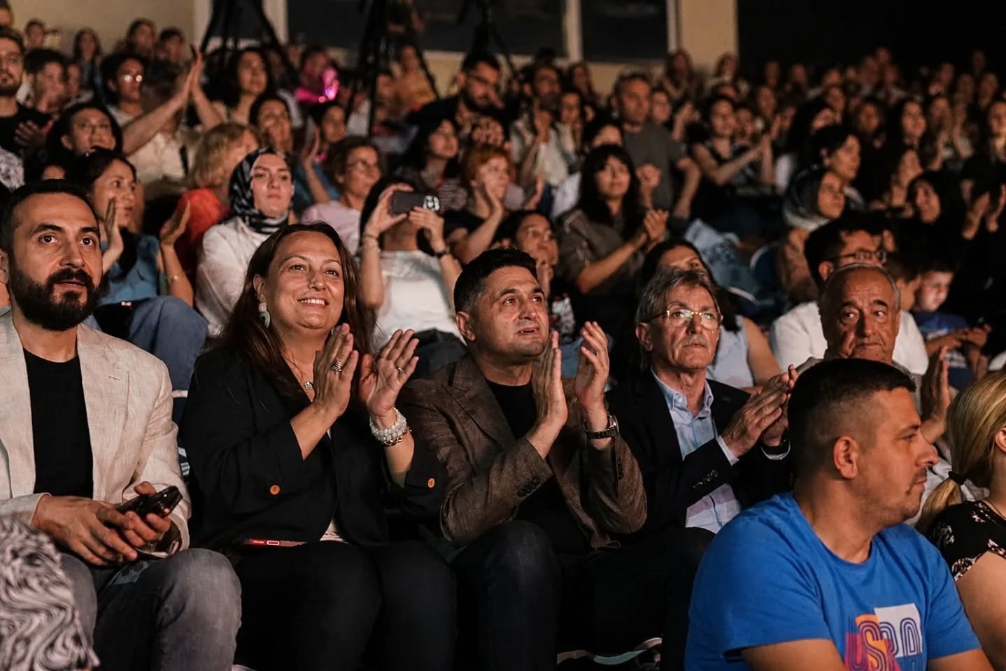 Aliağalılar sanat ve dansın büyüsünde buluştu