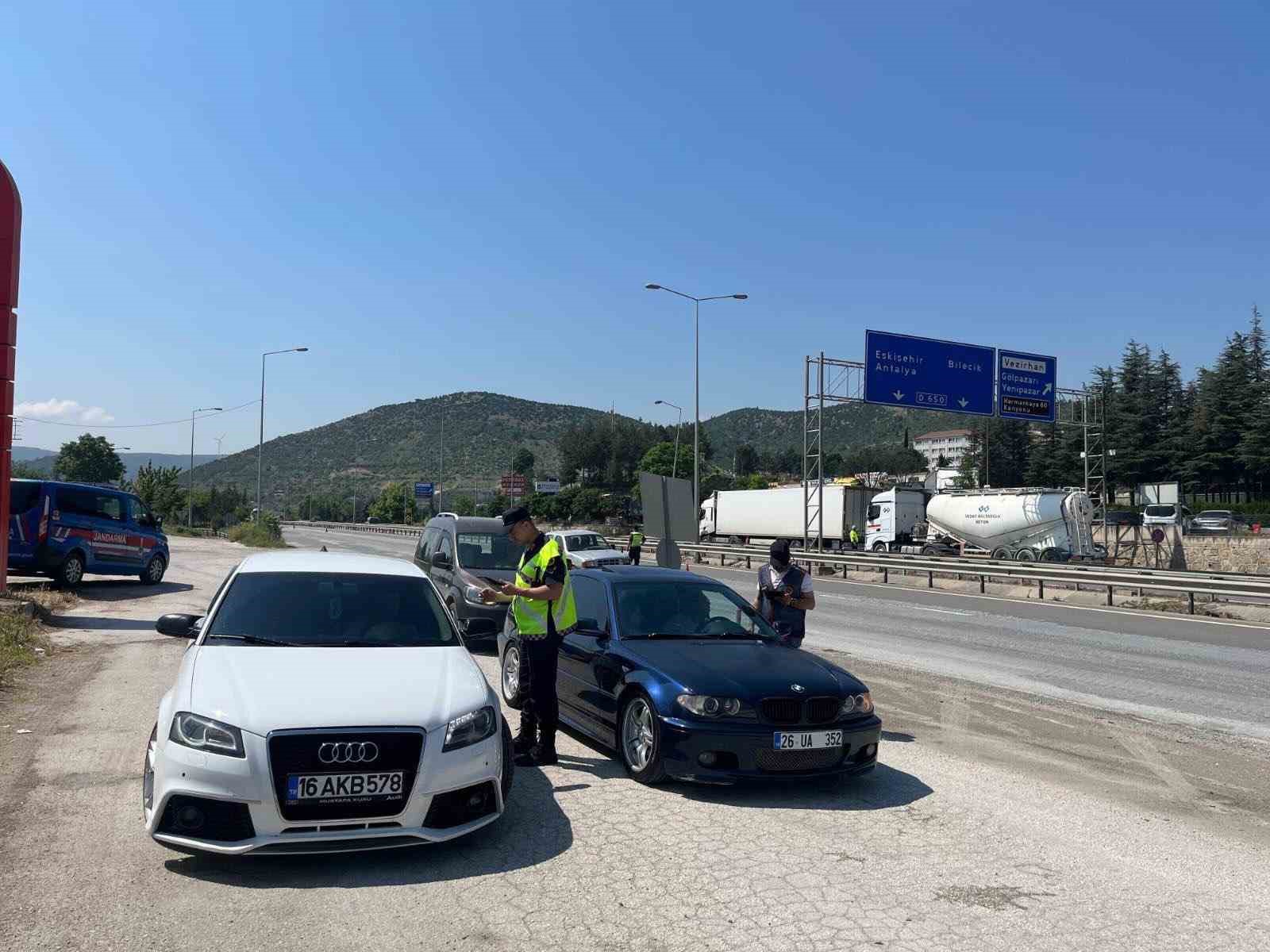 Bilecik’te tefecilik yaptığı tespit edilen 1 kişi gözaltına alındı