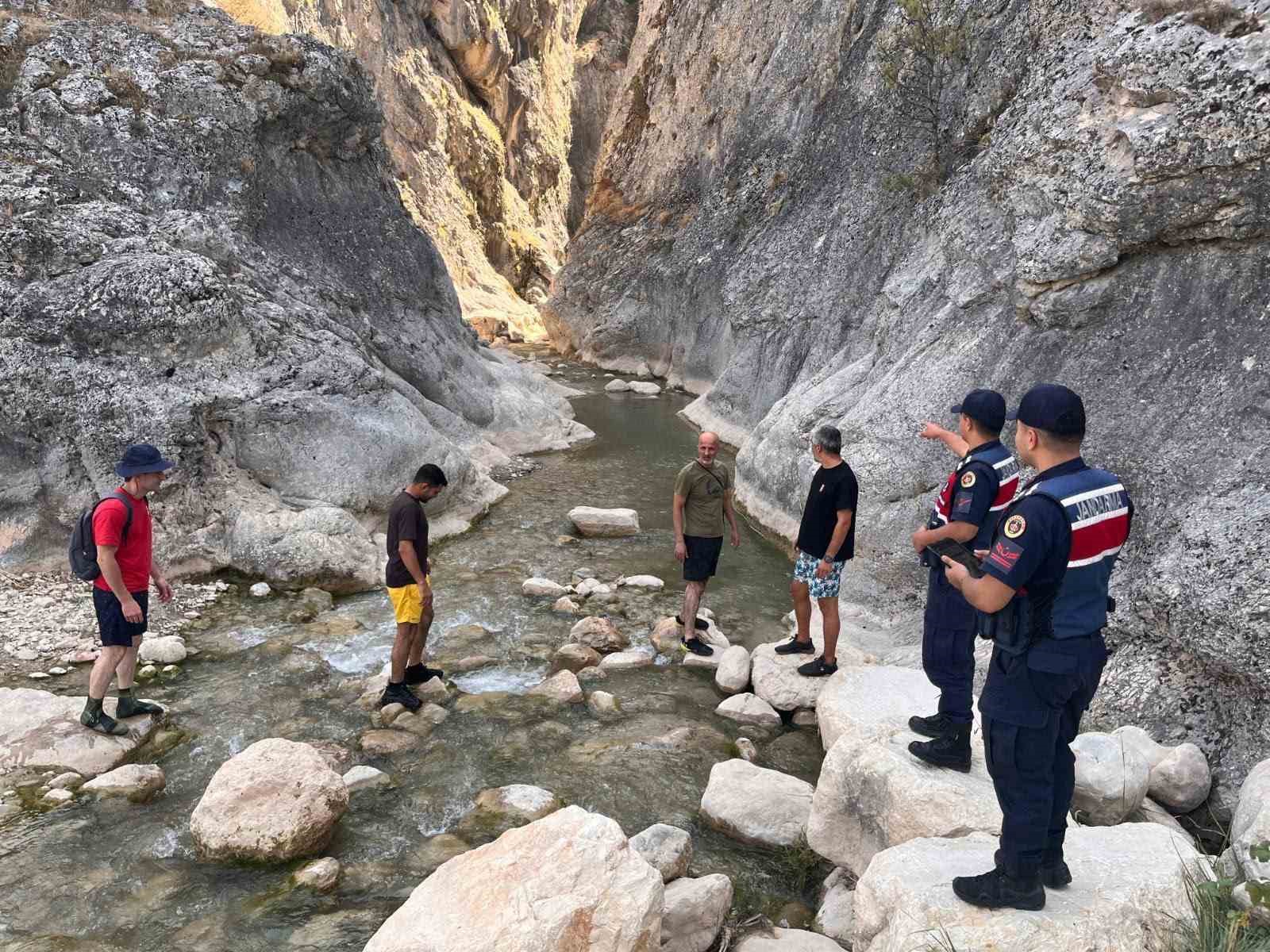 Bilecik’te jandarmadan gölet ve ormanlarda tedbir