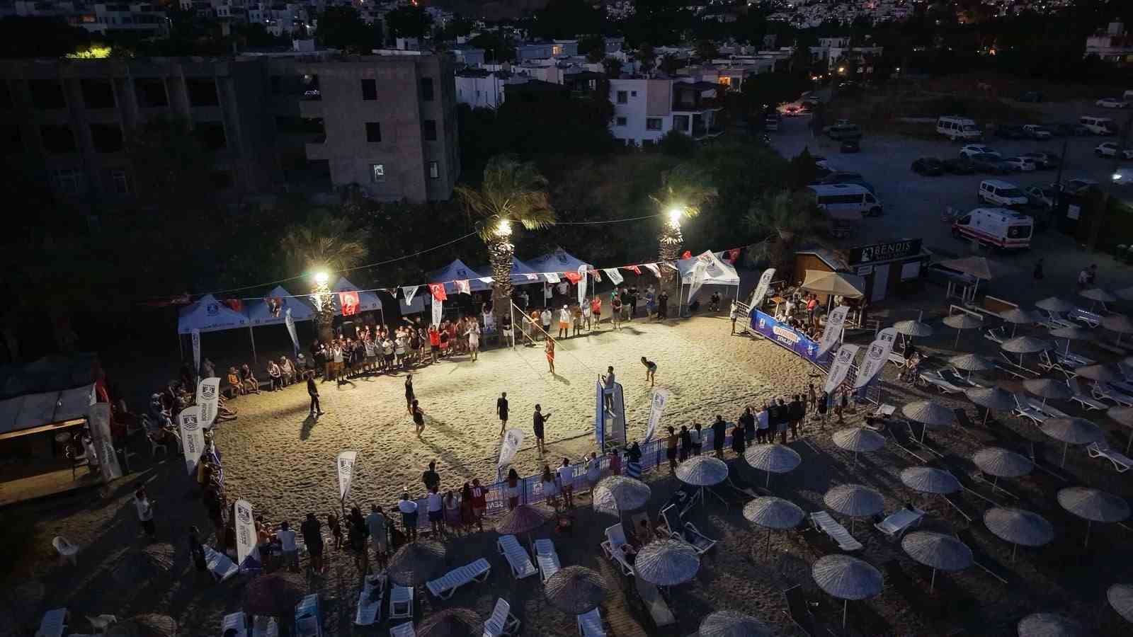 Bodrum’da plaj voleybolu heyecanı