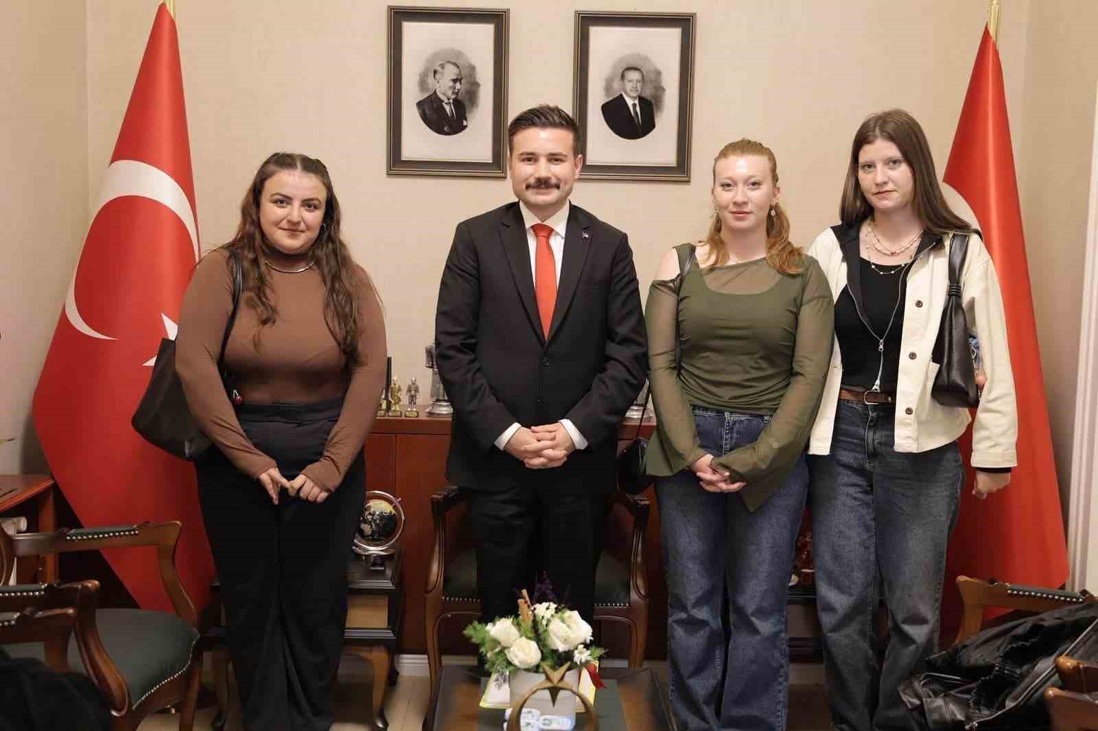 Kaymakam Osman Acar Halk Günü’nde vatandaşlarla buluştu