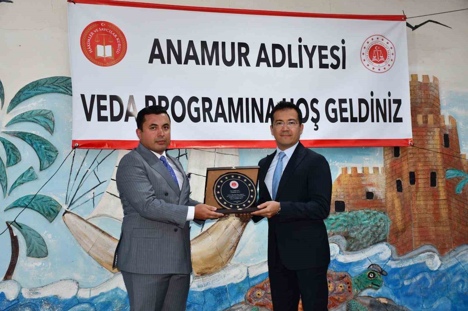 Anamur Adliyesinde görev yeri değişen yargı mensuplarına veda programı