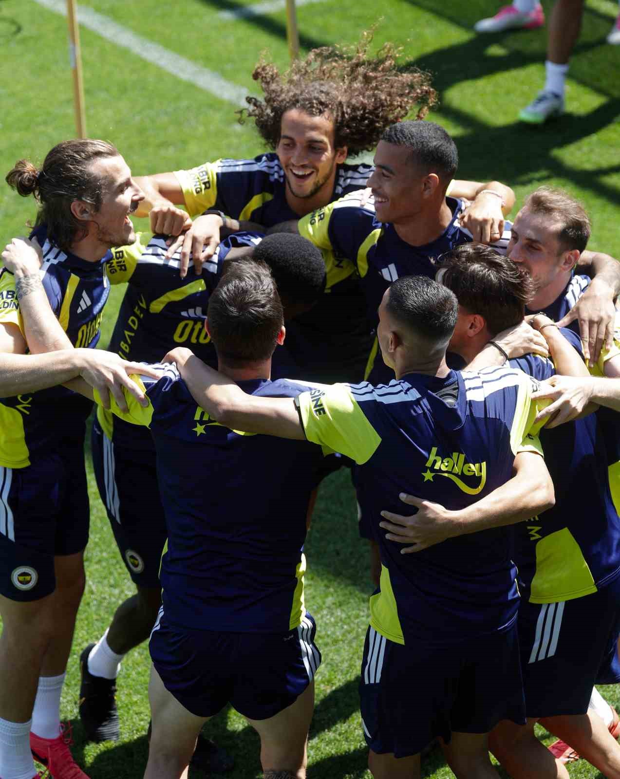 Mason Greenwood, Fenerbahçe’de ilk antrenmanına çıktı
