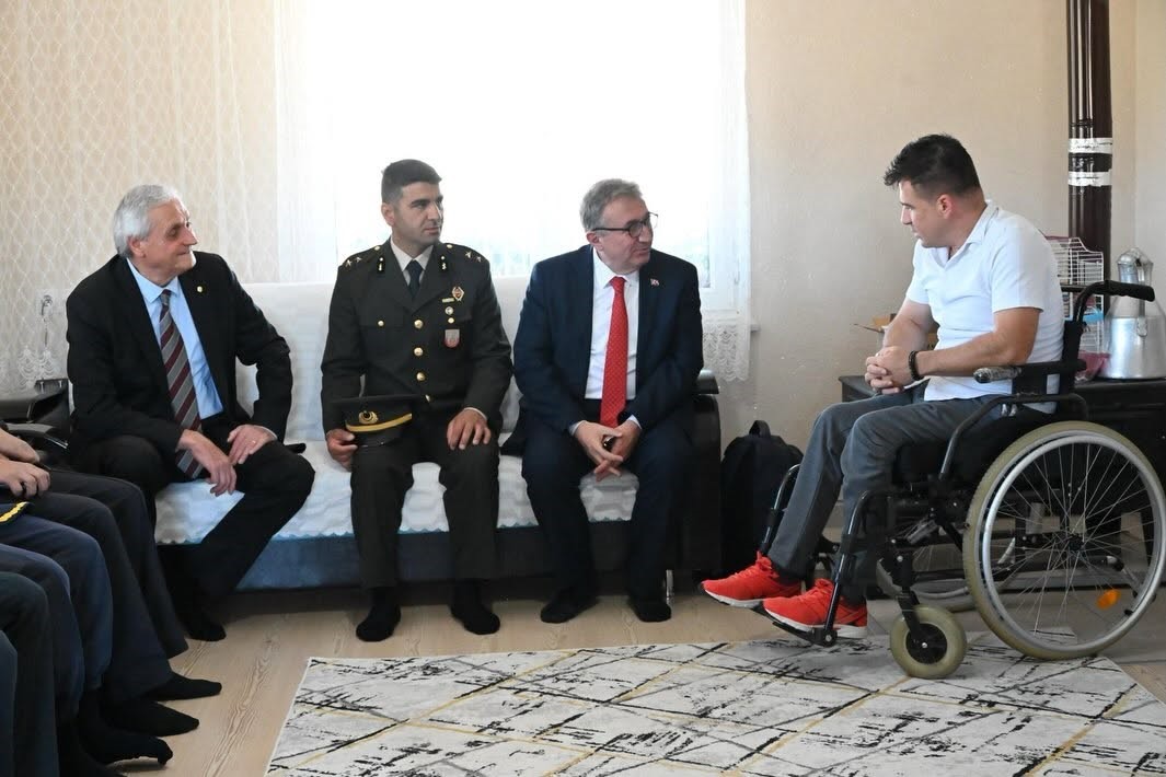 Kaymakam Helvacı’dan gazi ve şehit ailesine ziyaret