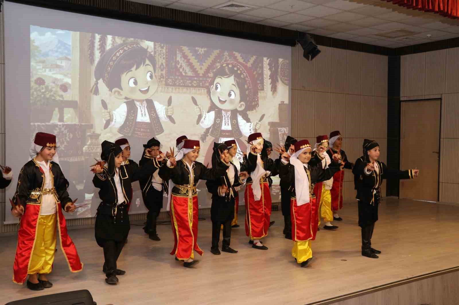 Oltu&rsquo;da İlk&ouml;ğretim Haftası coşkuyla kutlandı