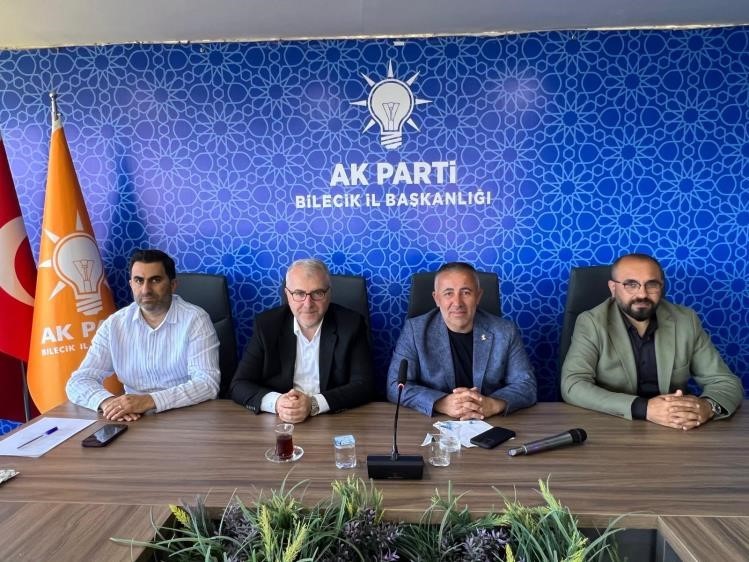 AK Parti Bilecik heyeti sivil toplum kuruluşlarıyla bir araya geldi
