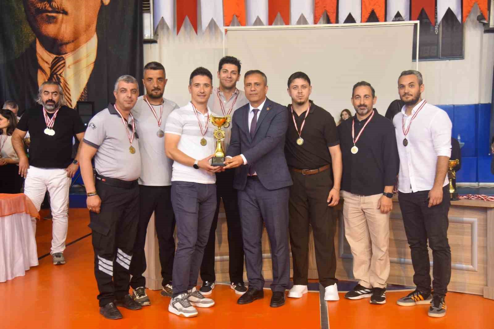 Fen Fakültesi namağlup şampiyon oldu
