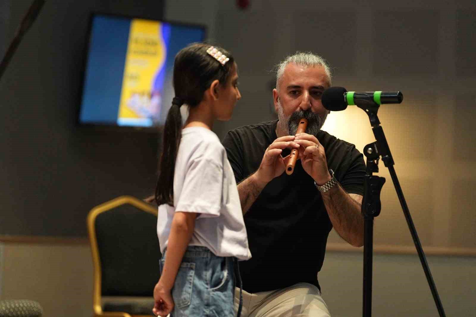 Müzik ve hareket eğitimi sahneye taşındı