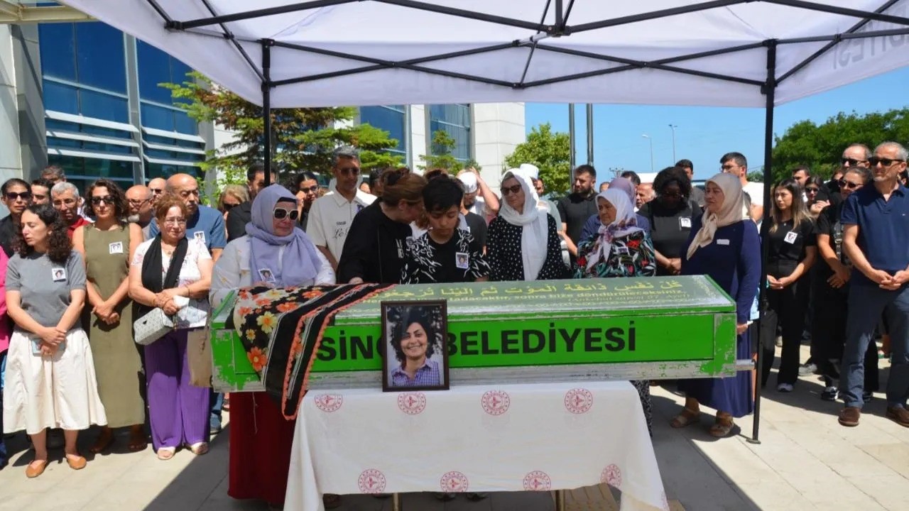 Sinop&rsquo;ta hayatını kaybeden doktor son yolculuğuna uğurlandı