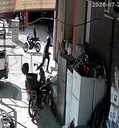 İş yerinde vurulan PVC ustası yaşam savaşını kaybetti